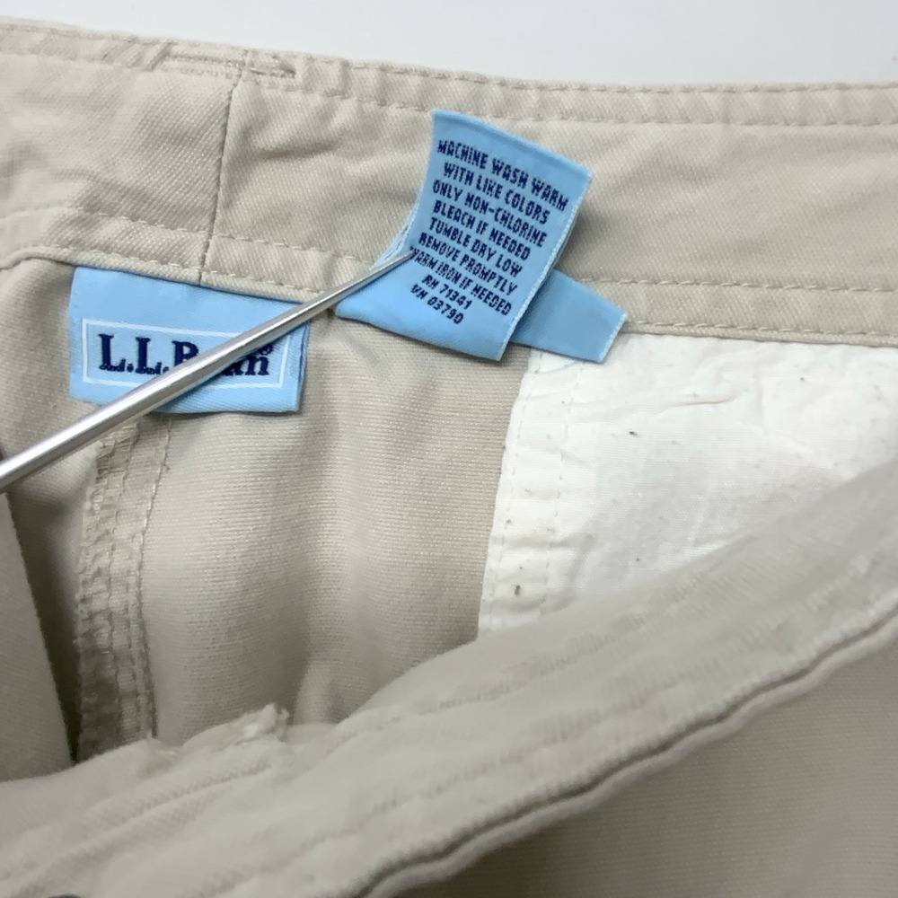 L.L. Bean‎ Women's Size 18 Light Tan Flat Front Cargo Chino Pants Casual Comfort - Picture 14 of 14
